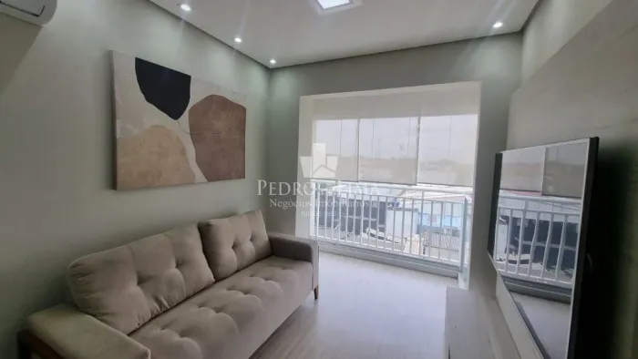 Studio mobiliado na Penha com sacada envidraçada | Edifício Venturo