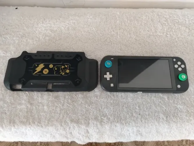 Nintendo Switch Lite, desbloqueado sem cartão de memória, terá que baixar o Atmosphère