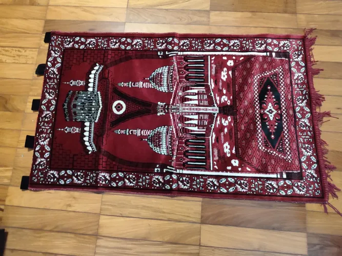Tapete de parede vermelho