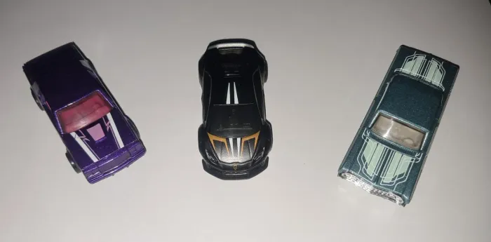 3 Hotwheels Loose