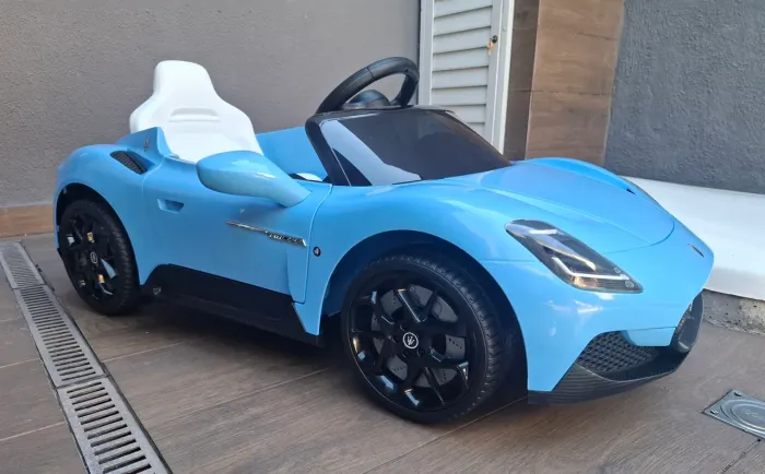 Carro Elétrico Infantil Maserati Controle 12V Lacrado NOVO