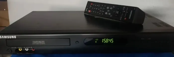 Vendo Gravador de DVD R 170 SAMSUNG <br>1/6<br>Vendo Gravador de DVD - SAMSUNG R170
