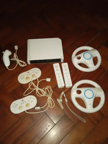Lote Nintendo WII veja leia o anúncio 