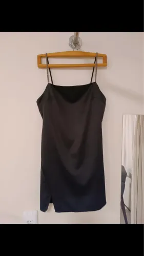 Vestido Cetim alça brilhosa 
