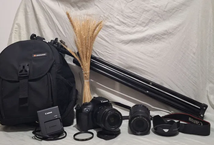 Canon T6 Rebel kit corpo + teleobjetiva 55-250 mm + zoom 18-55 mm + bolsa