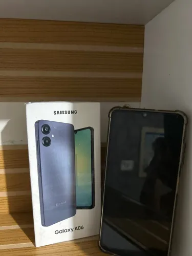 Vende se esse Samsung a06