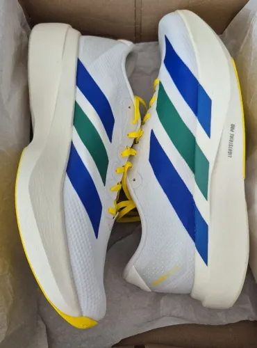 Tênis adidas evo sl