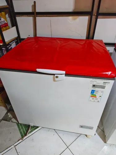 Vendo frezer Consul 8 mês de uso tá semi novo