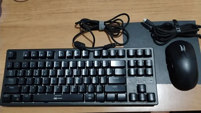 Teclado mecânico, switch blue.