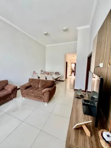 Casa à venda no Condomínio Portal da Primavera, em Sorocaba -SP.
