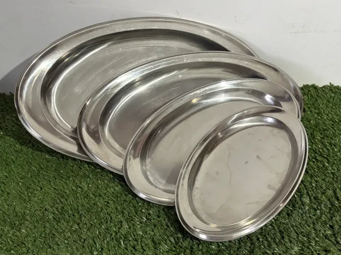 Conjunto Usado com 4 bandejas Rasas em Aço Inox Oval Utensílios de Cozinha