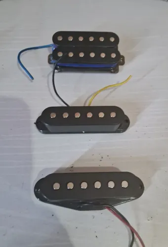 Trio de captadores cerâmicos