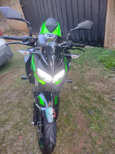 Kawasaki Z400 Impecável (Único Dono)
