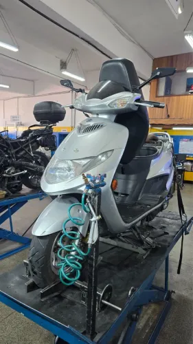 Syzuki Burgman 125 AN para colecionar