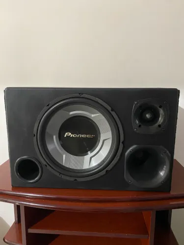 ? VENDO OU TROCO - CAIXA DE SOM TRIO ?
