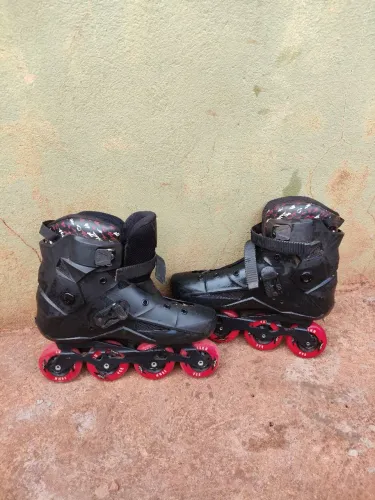 Patins traxart 43/44 usado