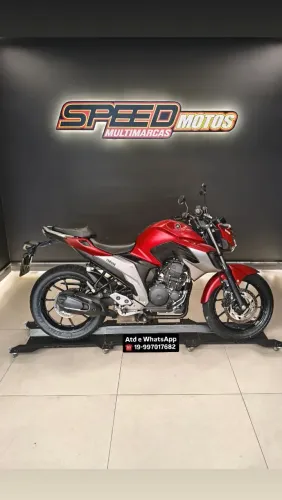 FZ 250 fazer