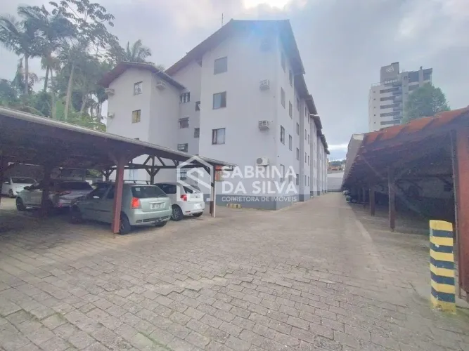 Apartamento reformado à venda no Bairro Velha Blumenau/SC
