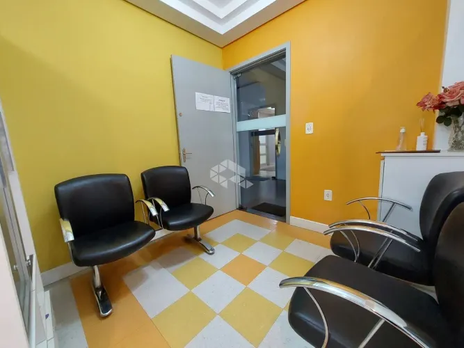 Salão de Beleza à Venda - Equipado e em Funcionamento