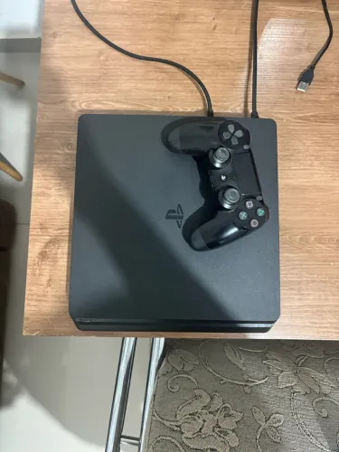 ps4 slim 1tb + controle + 4 jogos