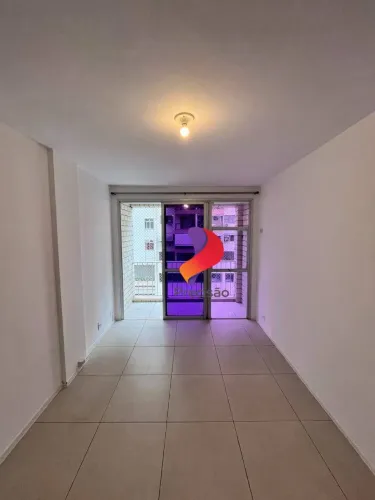 Apartamento com 1 dormitório para alugar, 48 m² por R$ 4.427,35/mês - Catete - Rio de Jane