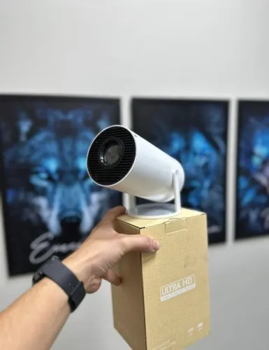 Projetor de Imagem Portátil Zero na Caixa