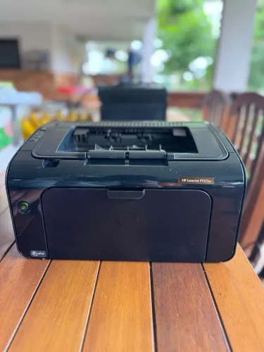Impressora HP LaserJet P1102w Laser Wi-Fi