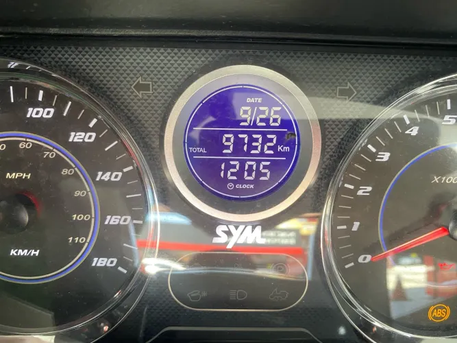 Maxsym 400i Com Apenas 9.730 km originais BRANCO PELORADO