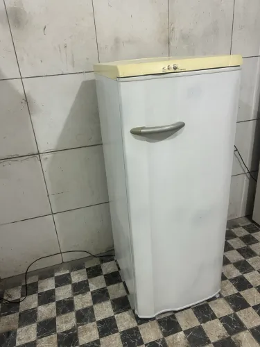 Geladeira Electrolux comum