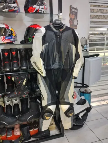 Macacão Dainese 56 Eur duas peças 