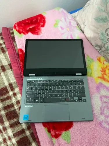 Notebook Positivo Duo