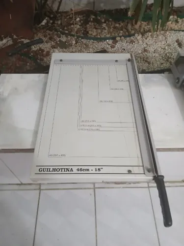 GUILHOTINA 46 CM - 18"