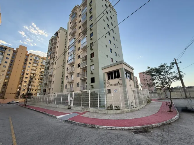 Apartamento 2 quartos com sol da manhã em Morada de Laranjeiras - Condomínio Via Laranjeir