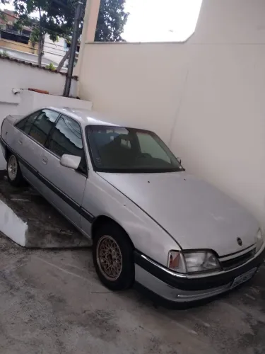 Chevrolet Omega GLS 2.2 / 2.0 (álcool) 1993