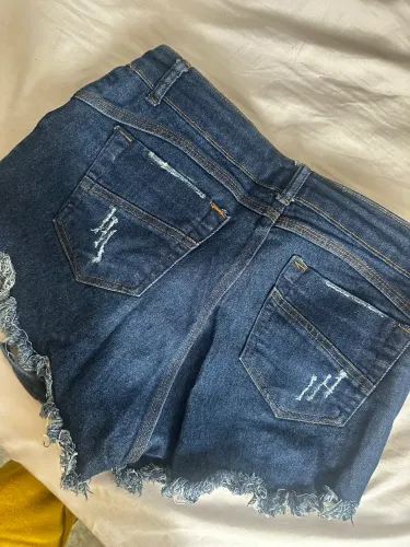 Short Jeans