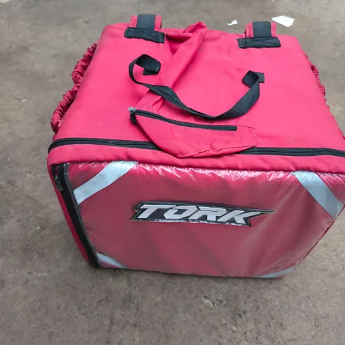 AR CONDICIONADO USADO COM EXCELENTE CONDIÇÕES DE USO. 220 / BOLSA BEG IDEAL PARA ENTREGAS.