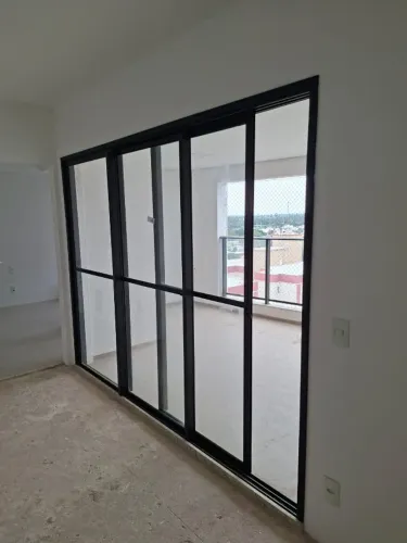 Porta de correr 03 folhas sem uso