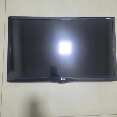 TV LG SMART 24"