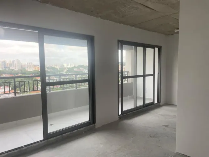 SALA COMERCIAL AO LADO DO METRÔ BUTANTÃ - PRÉDIO NOVO
