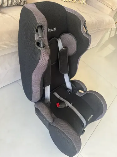 Cadeira de criança para automóvel