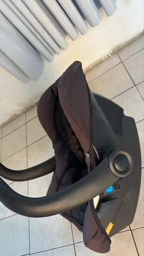 Vendo bebe conforto 