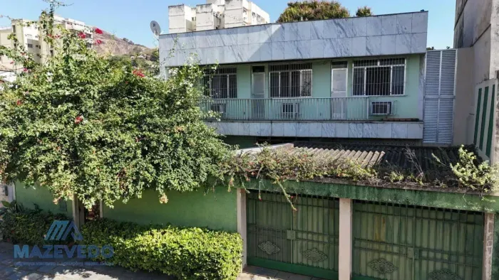 Casa com 4 quartos, 190 m² - venda por R$ 780.000 ou aluguel por R$ 5.077/mês - Caonze - N