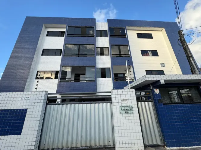 Apartamento com 3 quartos para alugar em Manaíra por R$2.100