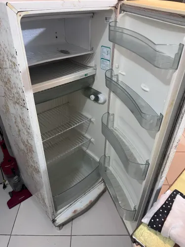 GELADEIRA CONSUL 261L MODELO CRA30