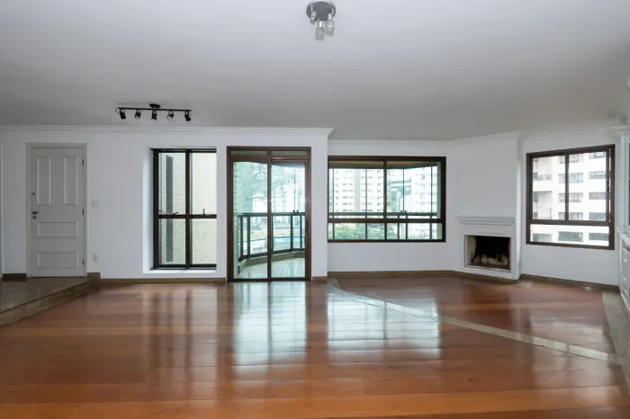 Apartamento para venda em Vila Andrade com 3 quartos, sendo 3 suítes, 184m²