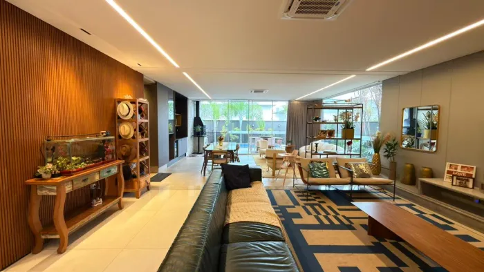 Casas de Condomínio para venda com Piscina e 4 quartos, 275 m² - Jardins Verona
