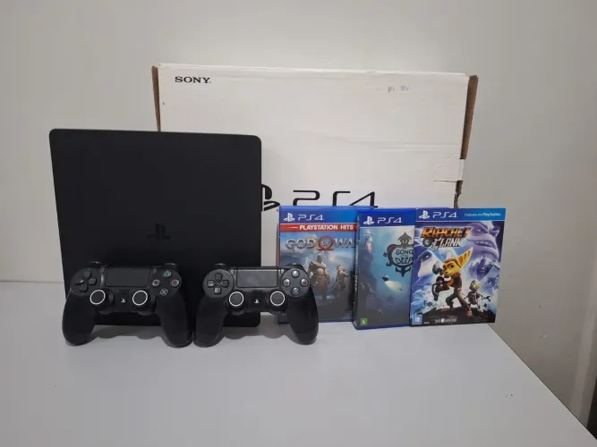 Play Station 4 Slim Sony