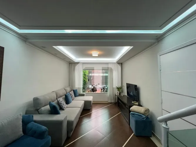 Sobrado à venda na Moóca - 175m² | 3 suítes | 4 vagas