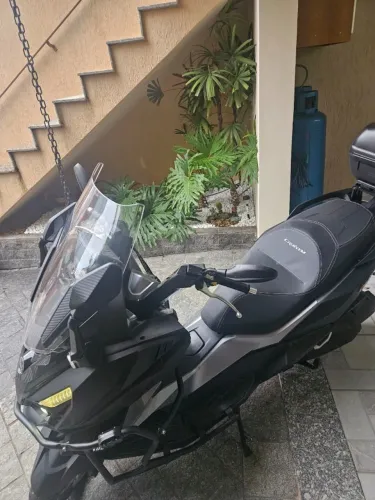 SYM/Dafra Cruisym 2023/2024 - 27 mil km - Baú - Grade de Proteção Frontal - Revisada