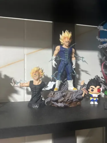 Action figure Vegeta